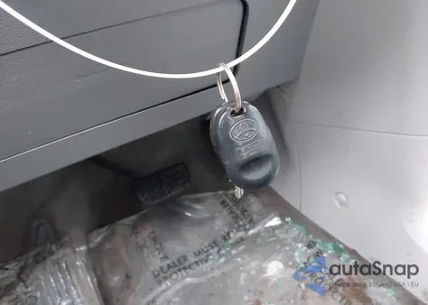 2012 Toyota Sienna Xle V6 8 Passenger from USA, damaged, VIN 5TDYK3DC6CS246443